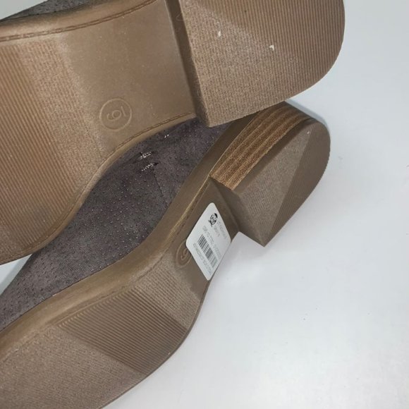 Universal Thread Booties - Picture 4 of 4